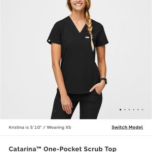 Black one pocket figs scrub top